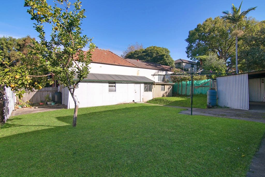 11 Regent Street, Summer Hill - Thumbnail 4