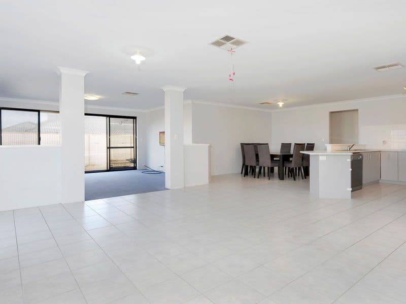 15 Westlinton Circle, WAIKIKI WA 6169, Waikiki - Image 1