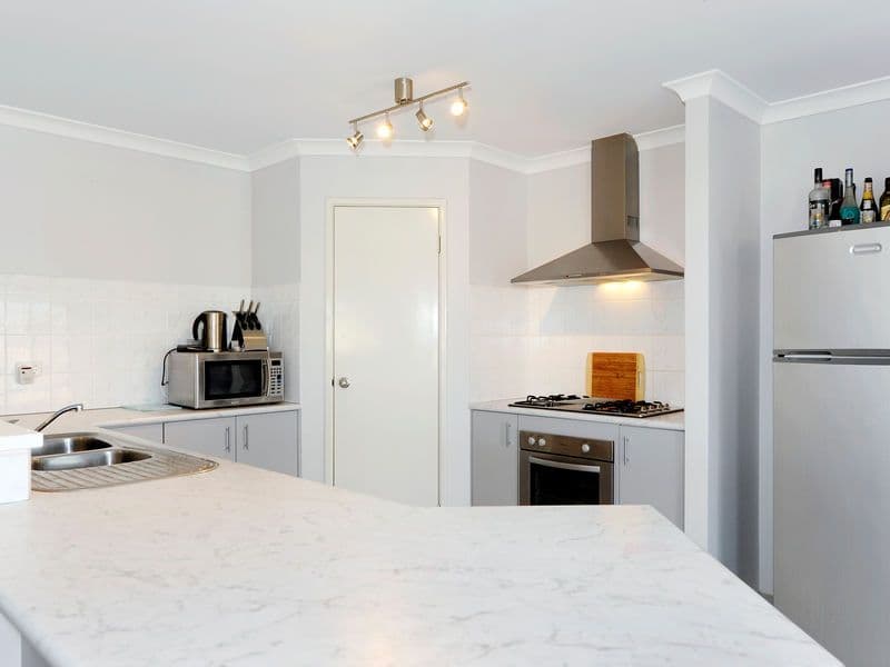 15 Westlinton Circle, WAIKIKI WA 6169, Waikiki - Thumbnail 4