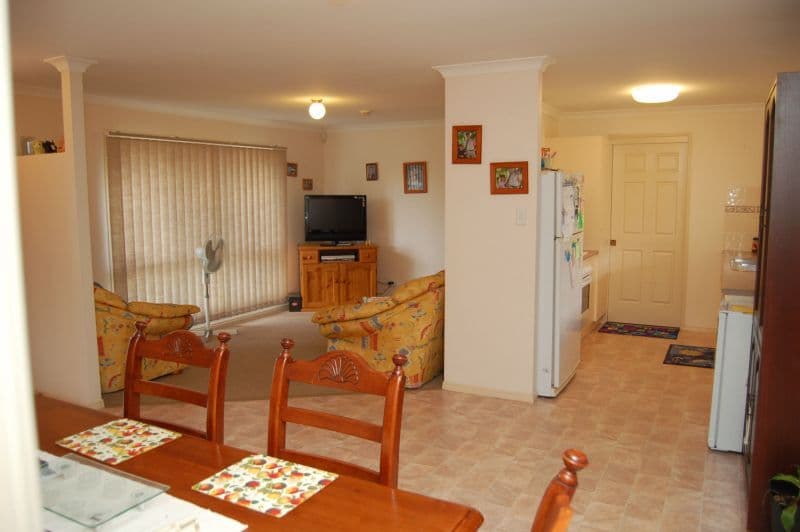 70 Murrumbidgee Street, HILLCREST QLD 4118, Hillcrest - Thumbnail 3