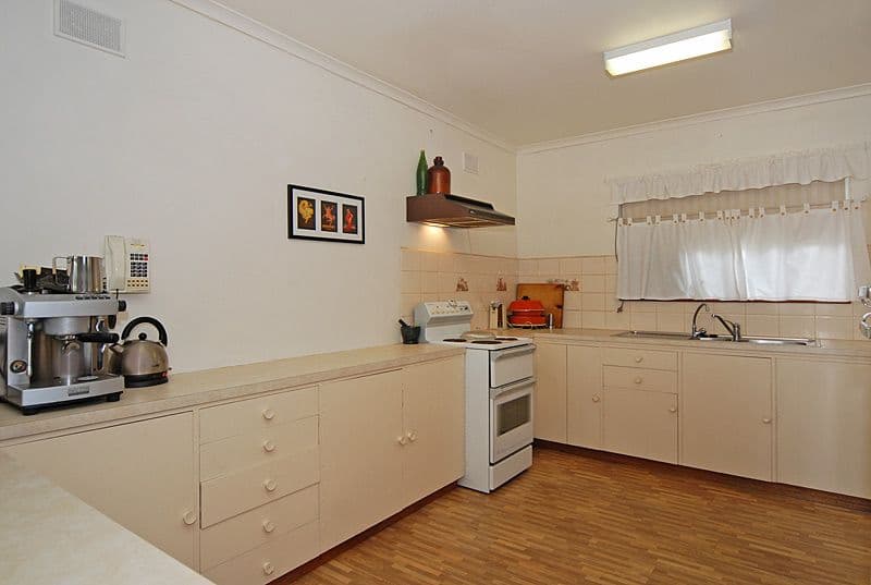 12 Blackfriars Road, PORT ELLIOT SA 5212, Port Elliot - Thumbnail 3