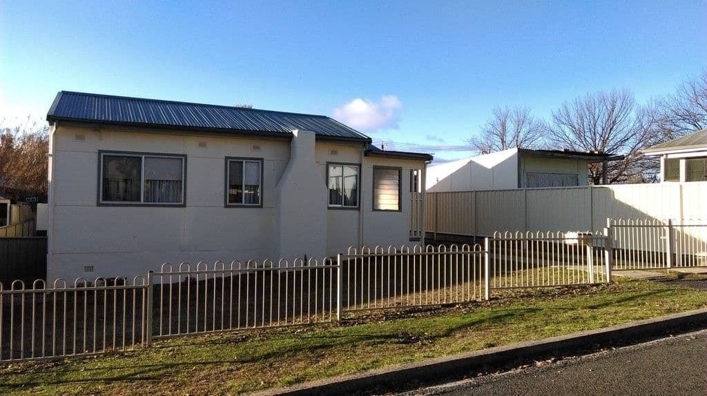 27 Moresby Street, Orange - Image 1