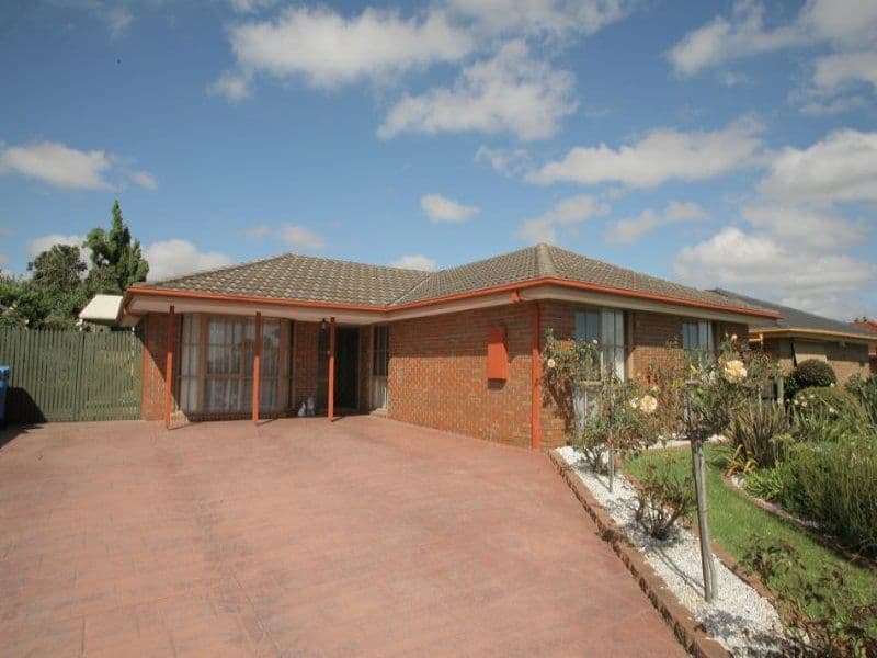 14 princess Maria Place, HAMPTON PARK VIC 3976, Hampton Park - Image 1