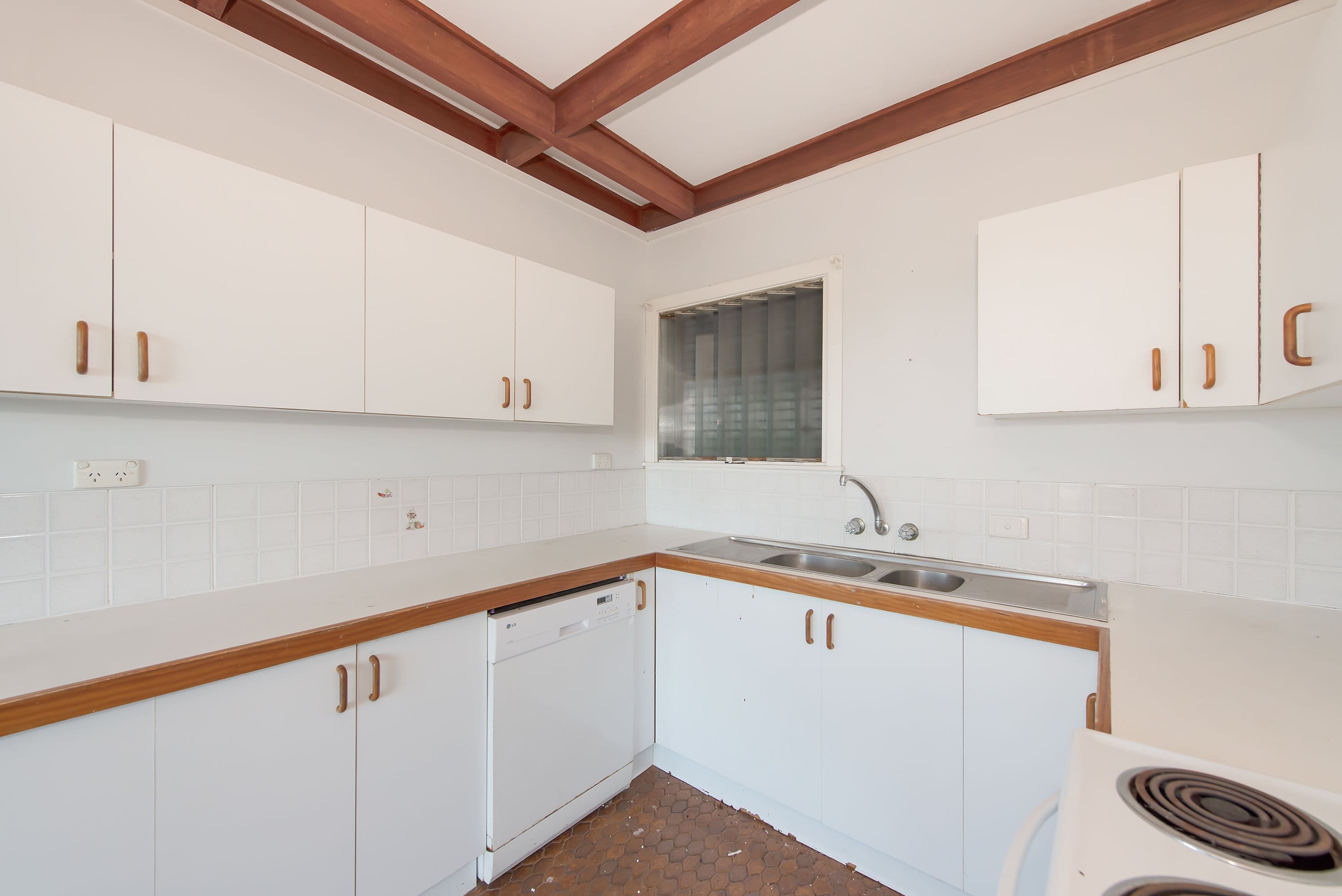 9 Roper Court, Castle Hill QLD 4810, Castle Hill - Thumbnail 7