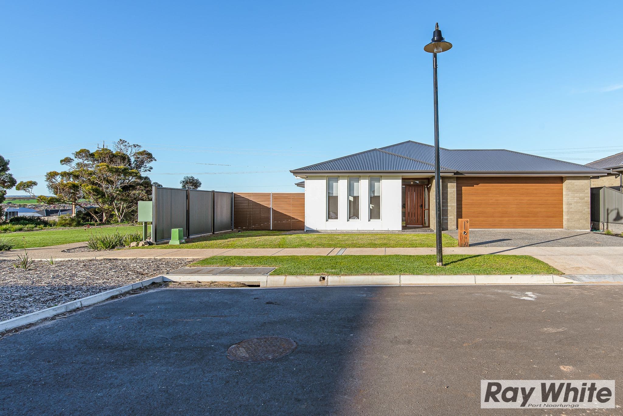 9 Ultramarine Place, Moana SA 5169, Moana - Thumbnail 4