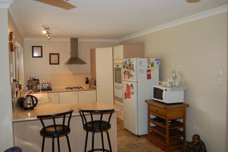 5  Bixby Court, BORONIA HEIGHTS QLD 4124, Boronia Heights - Thumbnail 2
