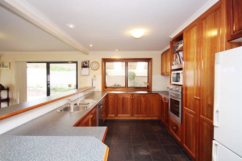 21 Tom Packer Drive, ATHELSTONE SA 5076, Athelstone - Thumbnail 2