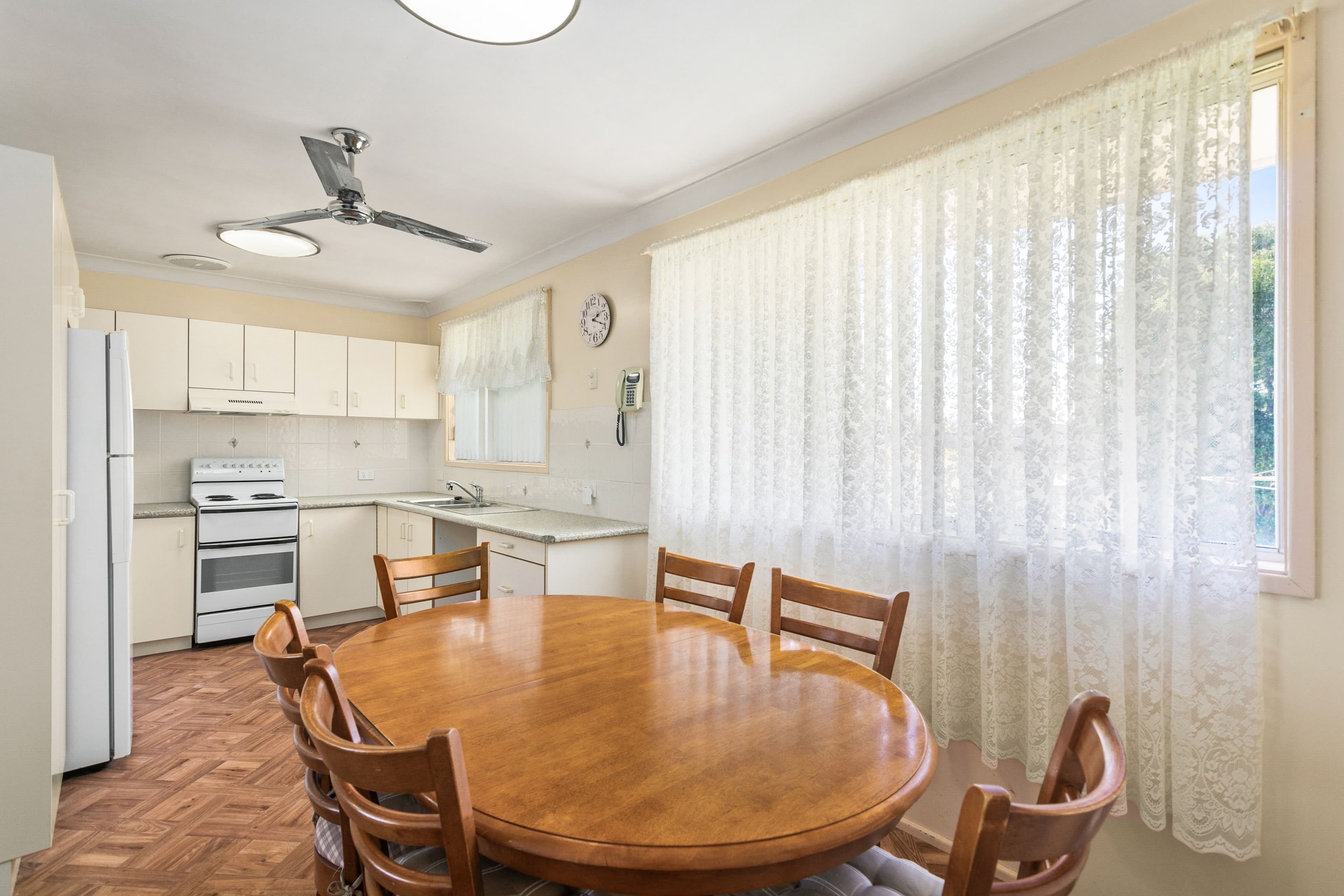 3 Shipton Crescent, Mount Warrigal NSW 2528, Mount Warrigal - Thumbnail 2