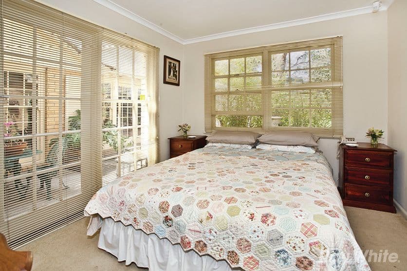 42 Greenways Road, GLEN WAVERLEY VIC 3150, Glen Waverley - Thumbnail 6