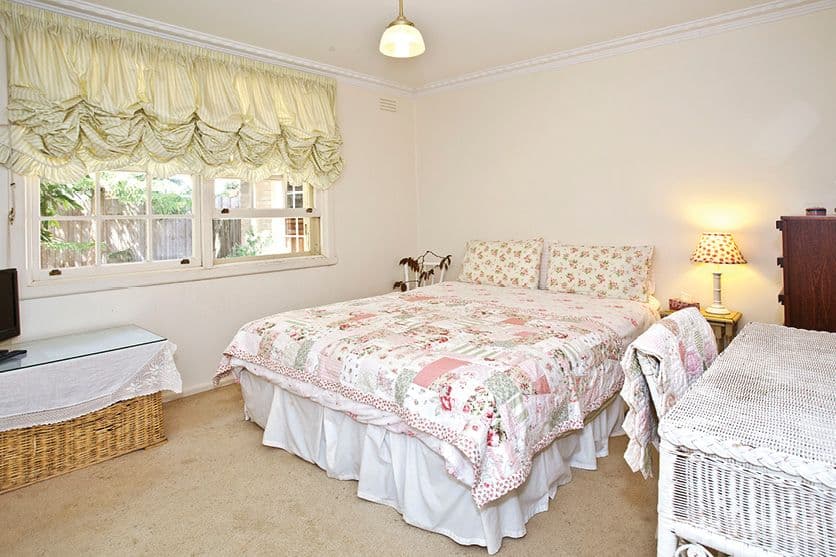 42 Greenways Road, GLEN WAVERLEY VIC 3150, Glen Waverley - Thumbnail 7