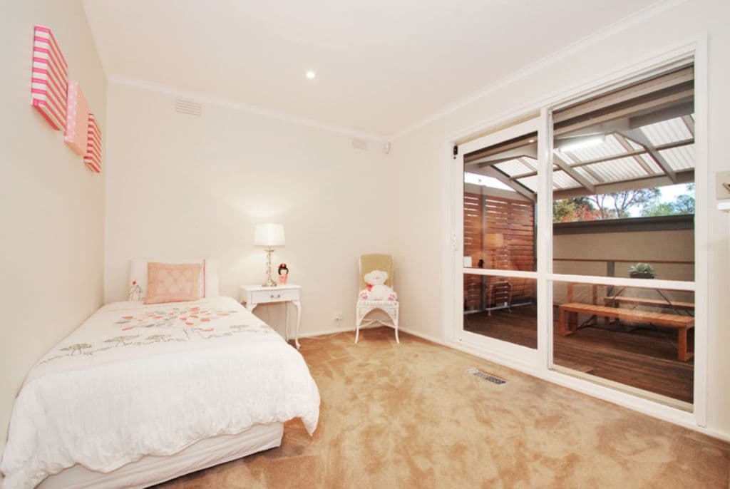 91 PEMBROKE Road, MOOROOLBARK VIC 3138, Mooroolbark - Thumbnail 8