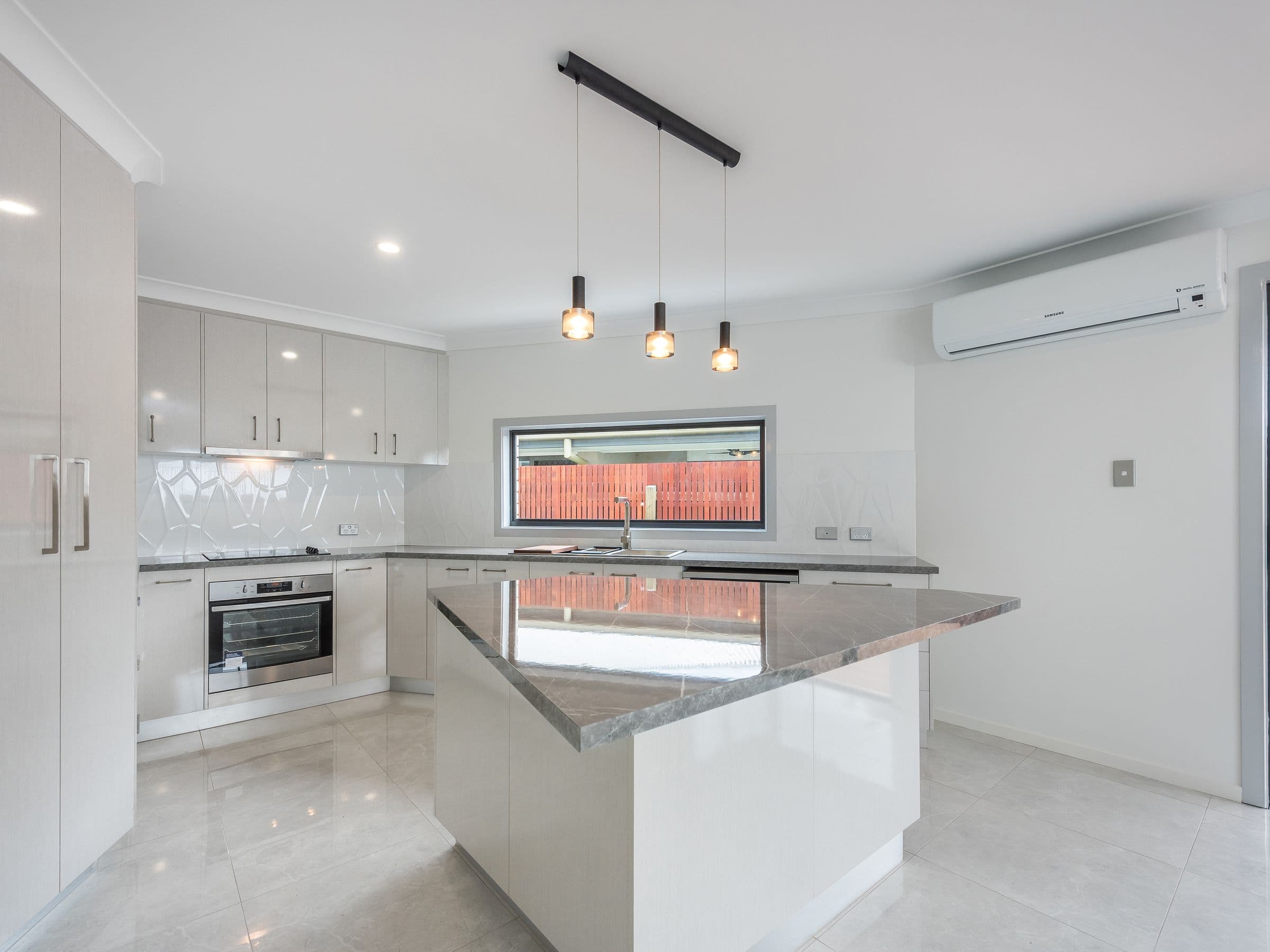 34 Kanimbla Street, Holmview QLD 4207, Holmview - Image 1