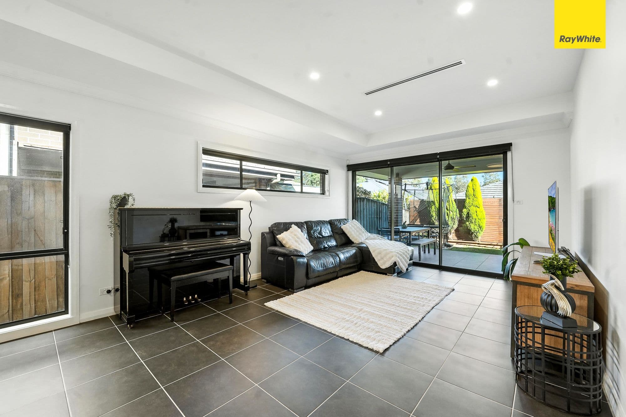 16 Piora Street, Colebee NSW 2761, Colebee - Thumbnail 6