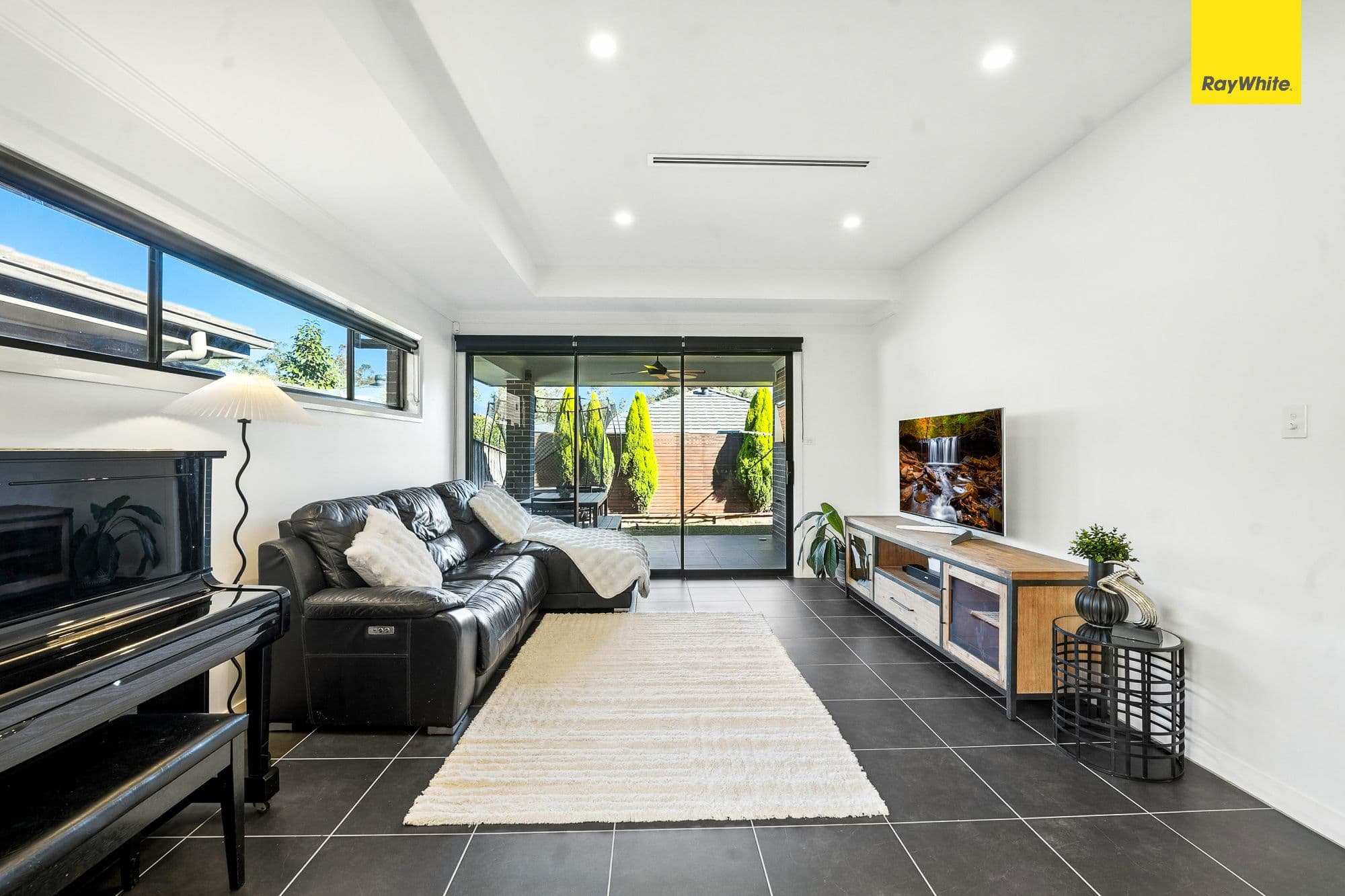 16 Piora Street, Colebee NSW 2761, Colebee - Thumbnail 7