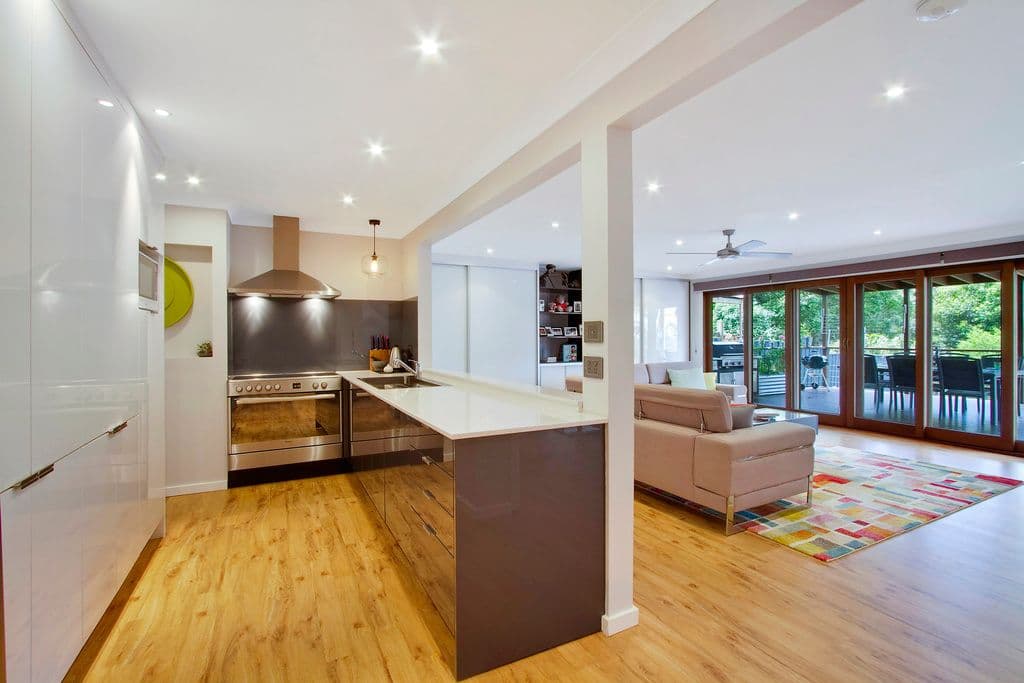 261 Lieutenant Bowen Drive, Bowen Mountain - Image 1