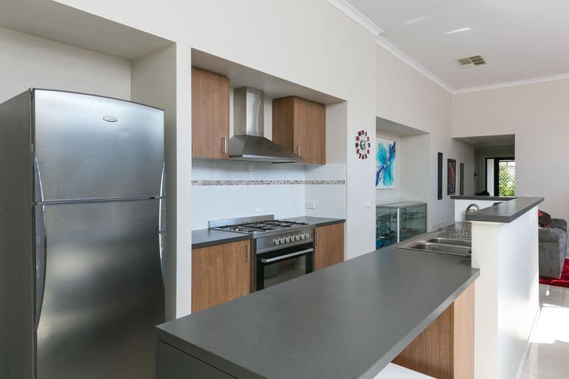 6 Trickett Court, Kangaroo Flat VIC 3555, Kangaroo Flat - Thumbnail 4