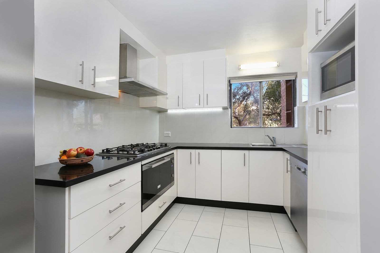 21 Mascot Drive, Eastlakes NSW 2018, Eastlakes - Thumbnail 3