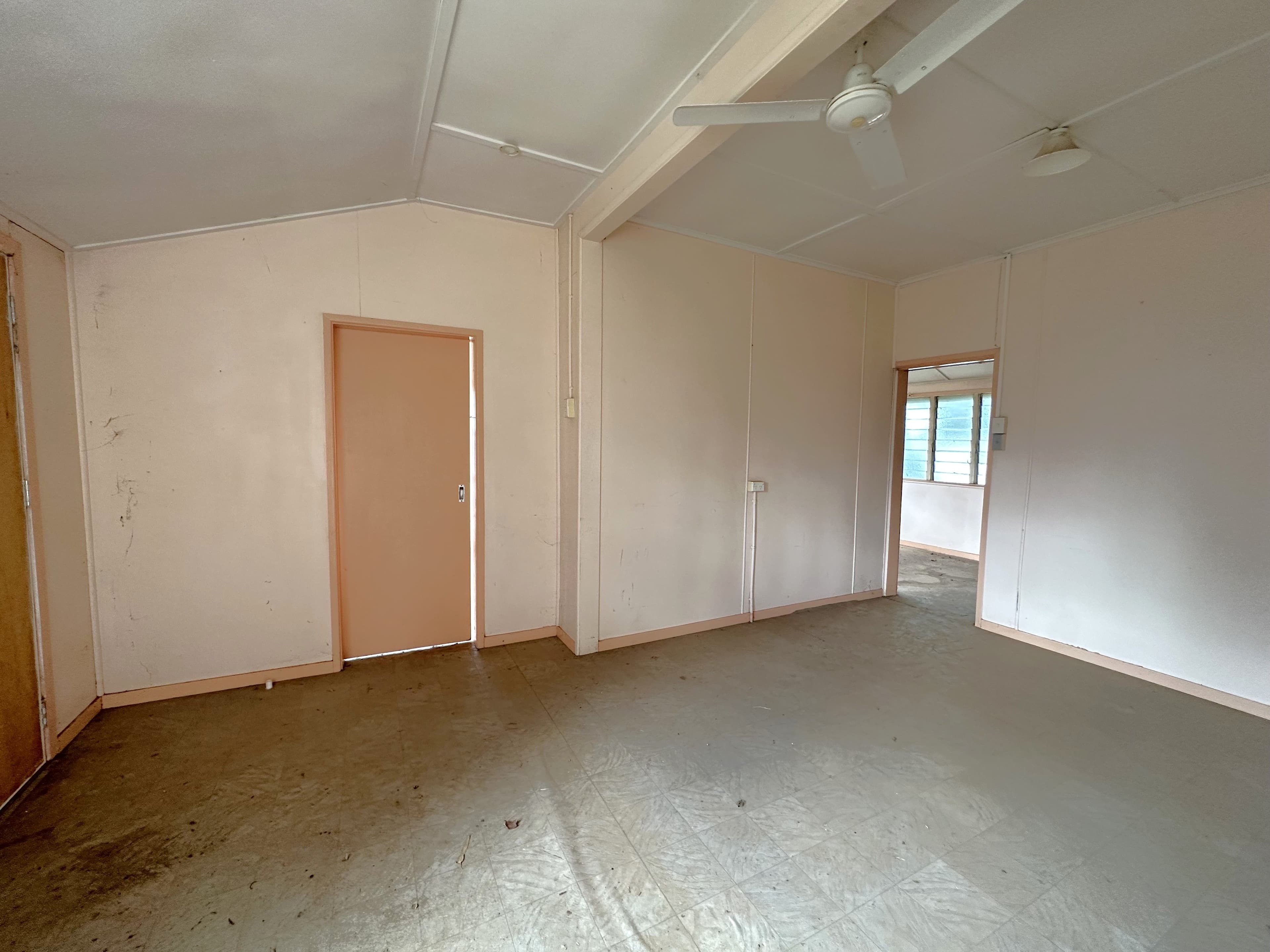 4 Goldston Street, Alpha QLD 4724, Alpha - Thumbnail 3