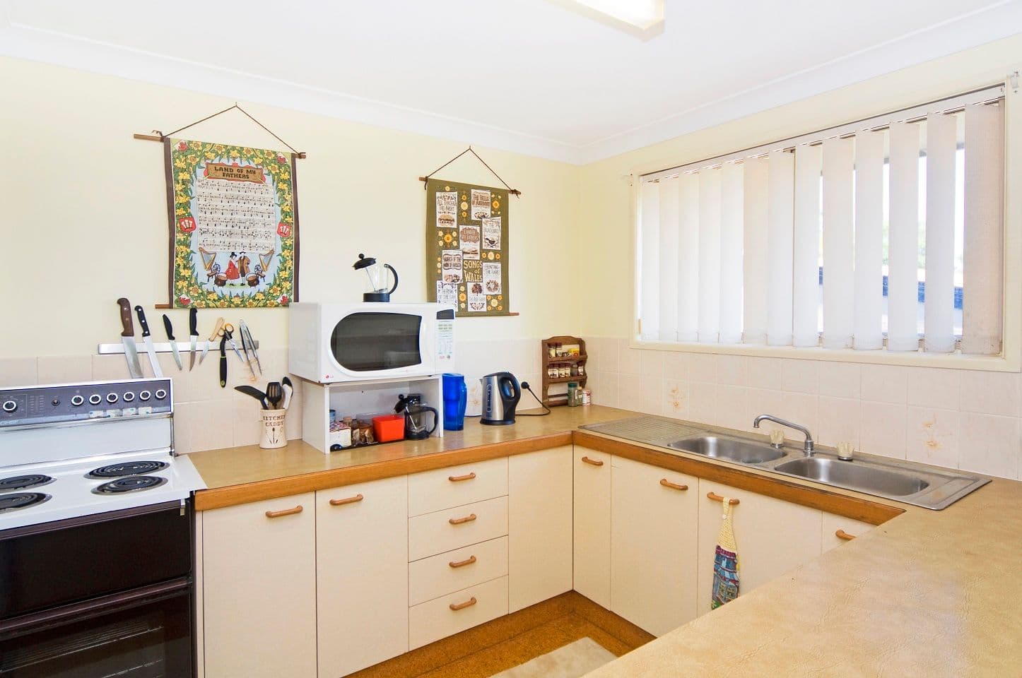 4 Curtawilla Street, BANORA POINT NSW 2486, Banora Point - Thumbnail 3