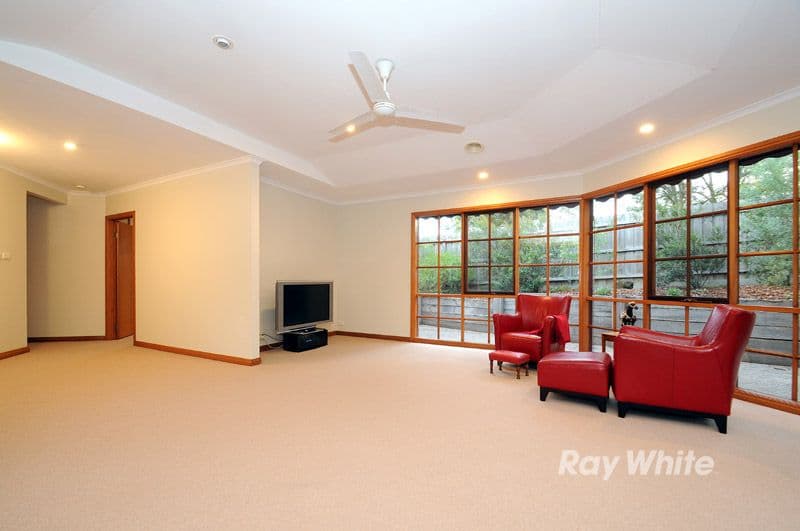 40 Merryn Grove, WANTIRNA SOUTH VIC 3152, Wantirna South - Thumbnail 4