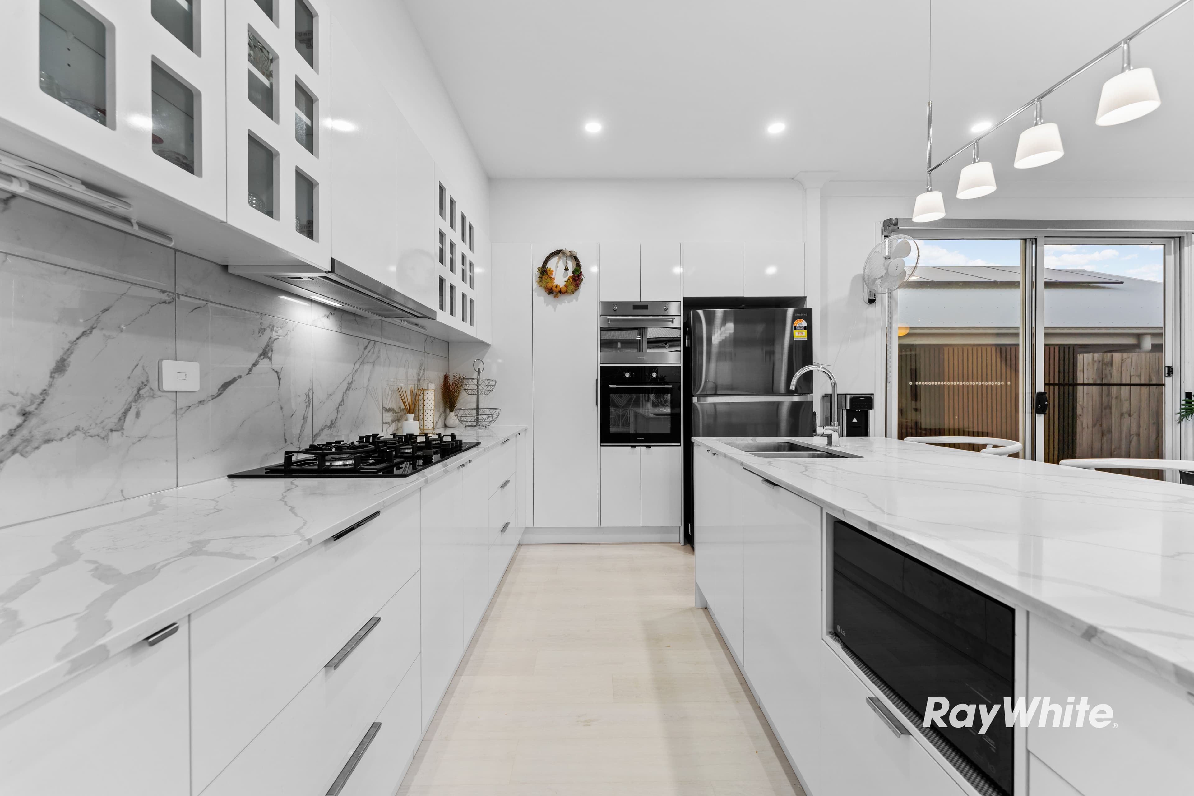 7 Livadi Street, Park Ridge QLD 4125, Park Ridge - Thumbnail 4