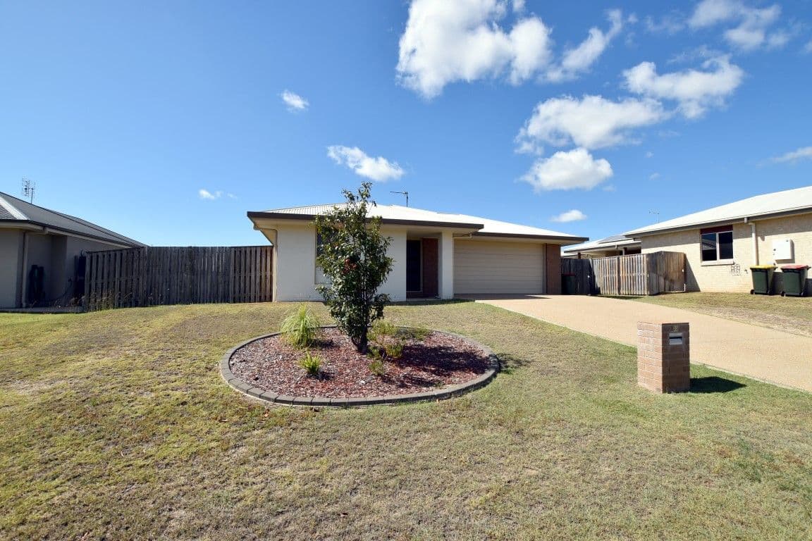 33 Parkway Crescent, Kirkwood QLD 4680, Kirkwood - Thumbnail 2