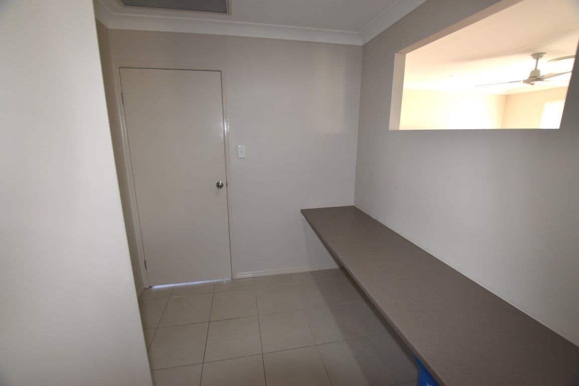 33 Parkway Crescent, Kirkwood QLD 4680, Kirkwood - Thumbnail 6