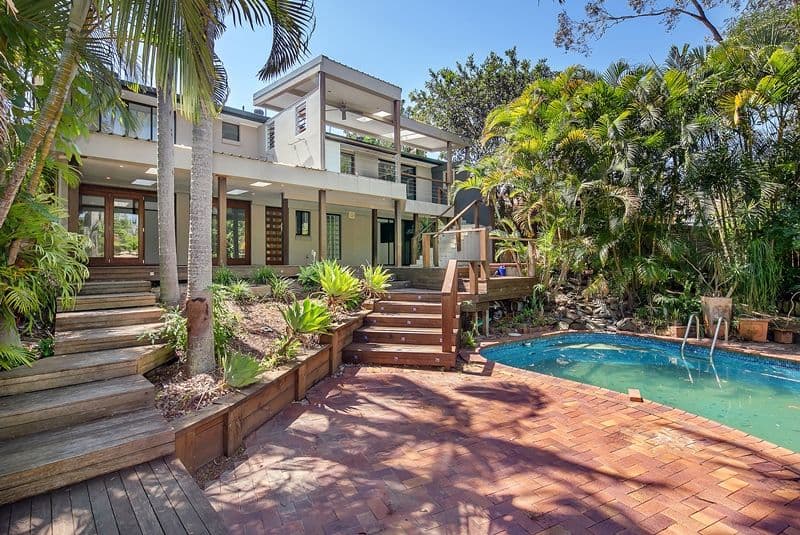 17 Tambourah Drive, BENOWA QLD 4217, Benowa - Image 1