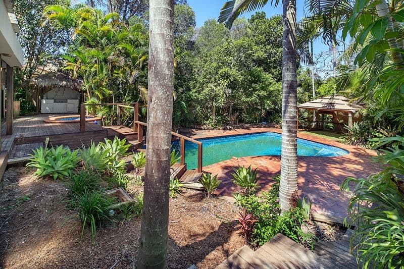 17 Tambourah Drive, BENOWA QLD 4217, Benowa - Thumbnail 4