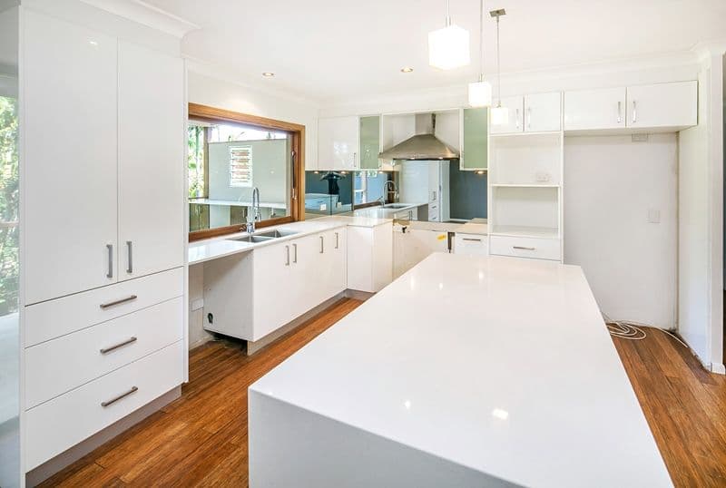 17 Tambourah Drive, BENOWA QLD 4217, Benowa - Thumbnail 7