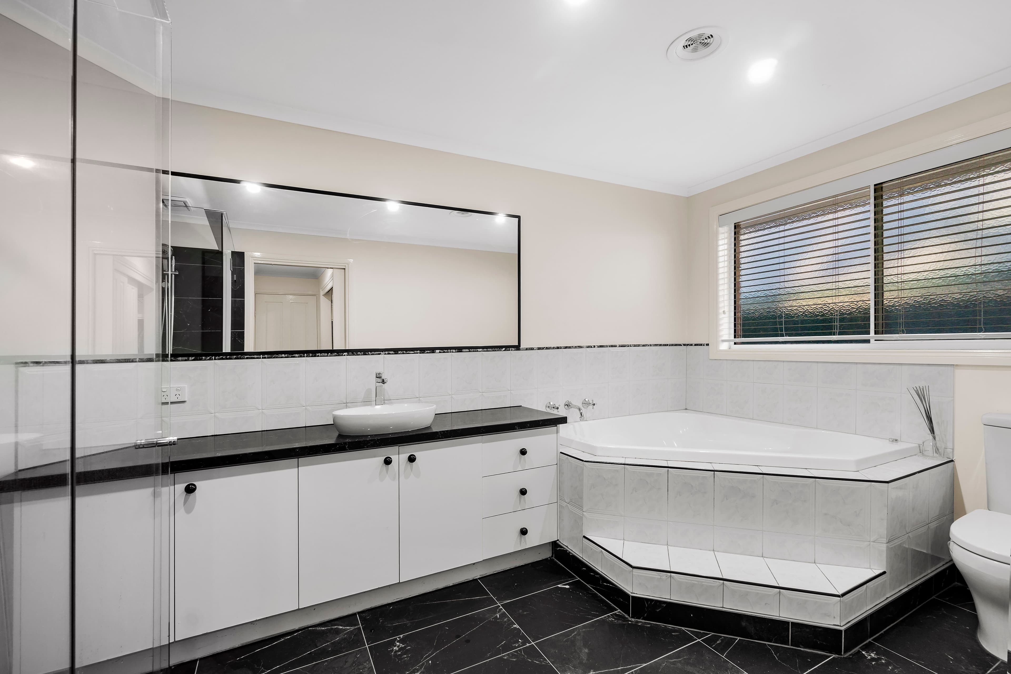 22 Border Drive, Mill Park VIC 3082, Mill Park - Thumbnail 6