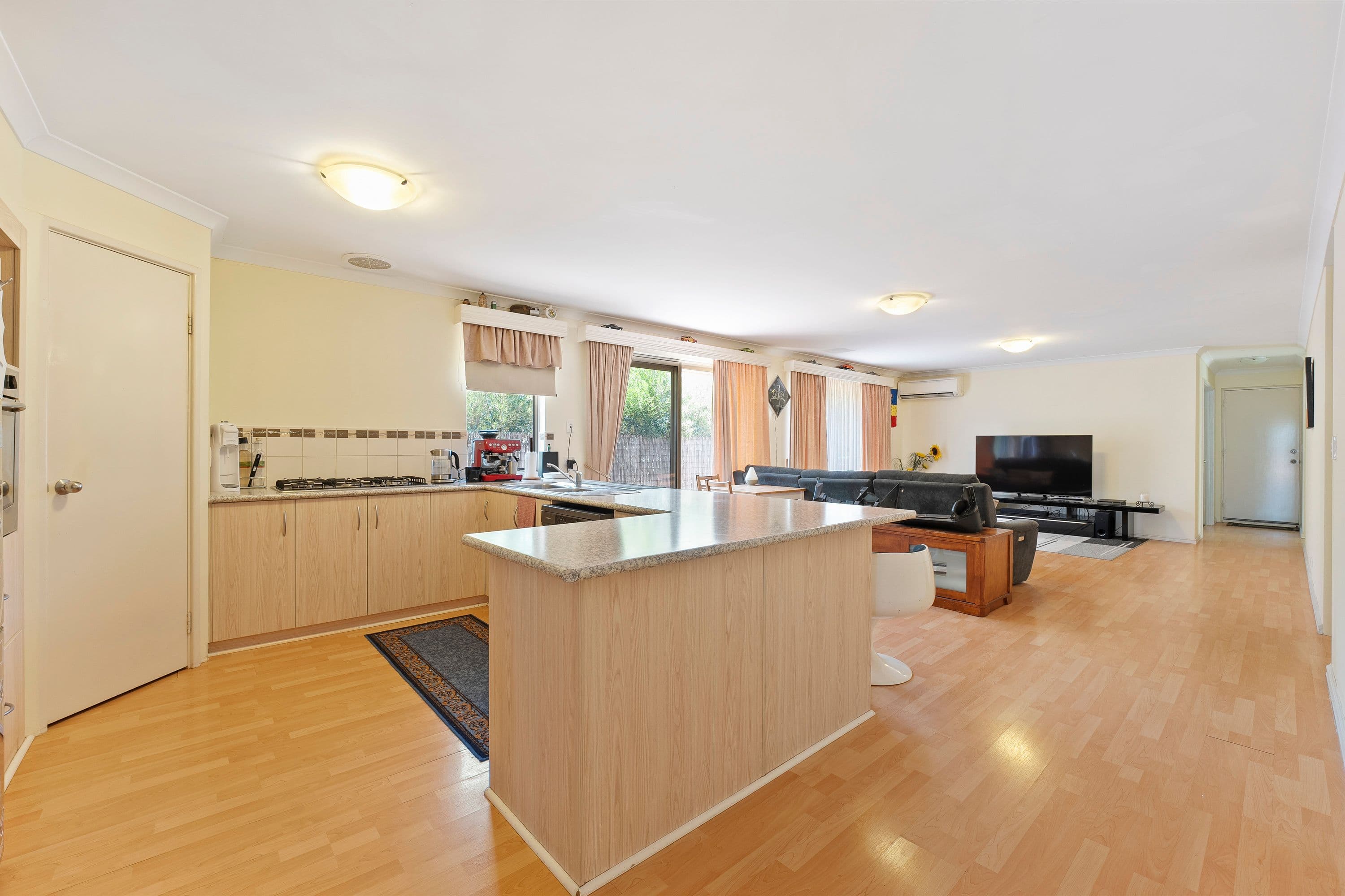 15 Friend Terrace, Baldivis WA 6171, Baldivis - Thumbnail 4