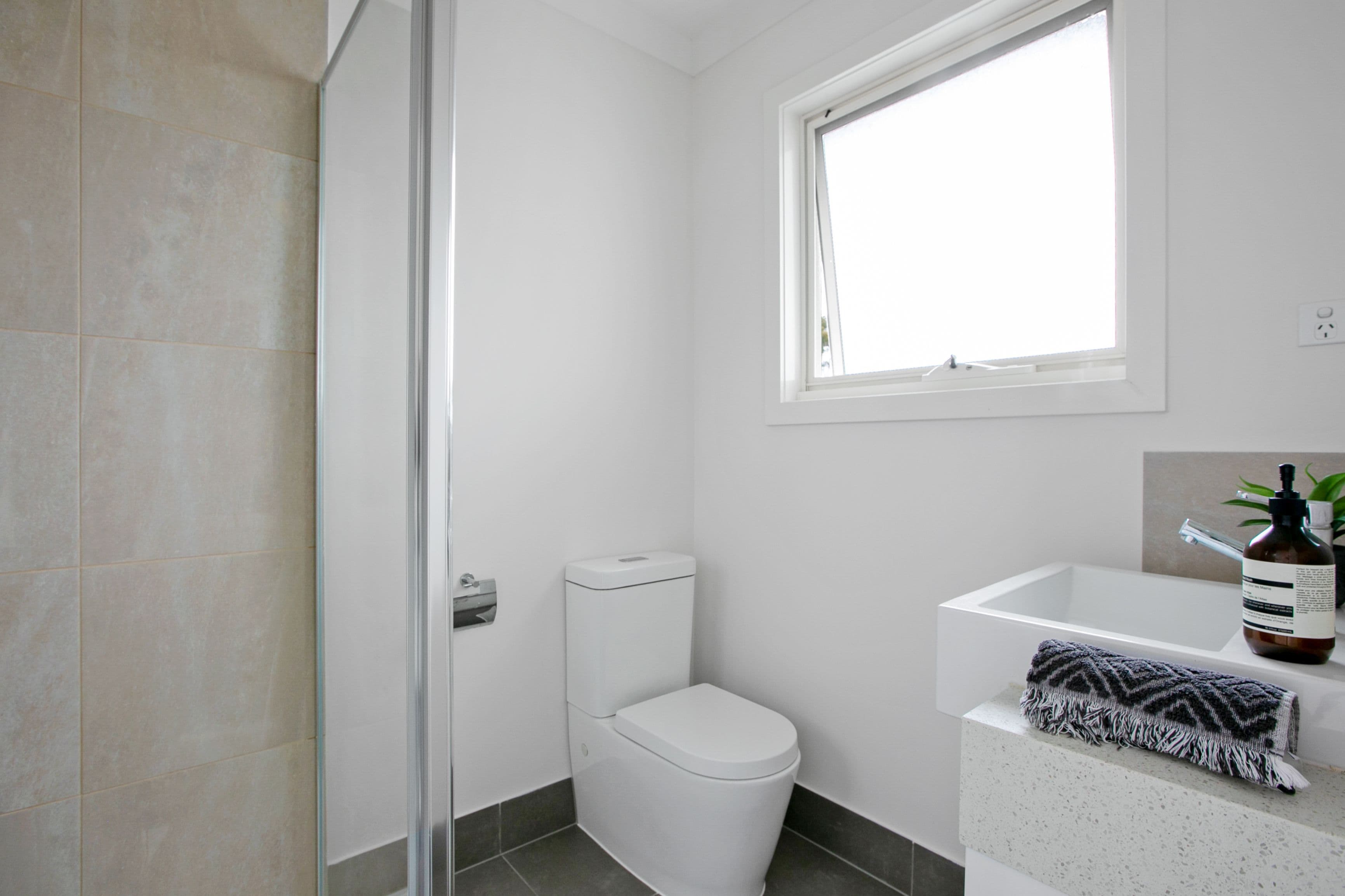 68 Marchant Avenue, Reservoir VIC 3073, Reservoir - Thumbnail 8