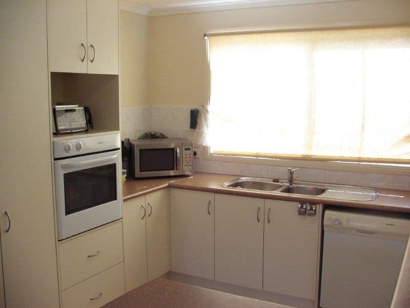 25 Park Boulevard, PAKENHAM VIC 3810, Pakenham - Thumbnail 2