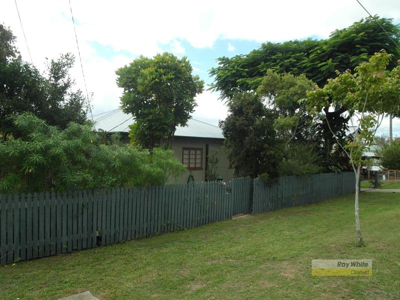 89 White Street, WAVELL HEIGHTS QLD 4012, Wavell Heights - Thumbnail 2
