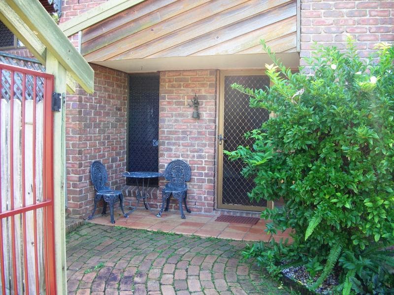 1 Janelle Street, Bellbird Park - Thumbnail 2
