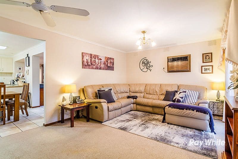 99 Clarendon Street, Cranbourne VIC 3977, Cranbourne - Thumbnail 2