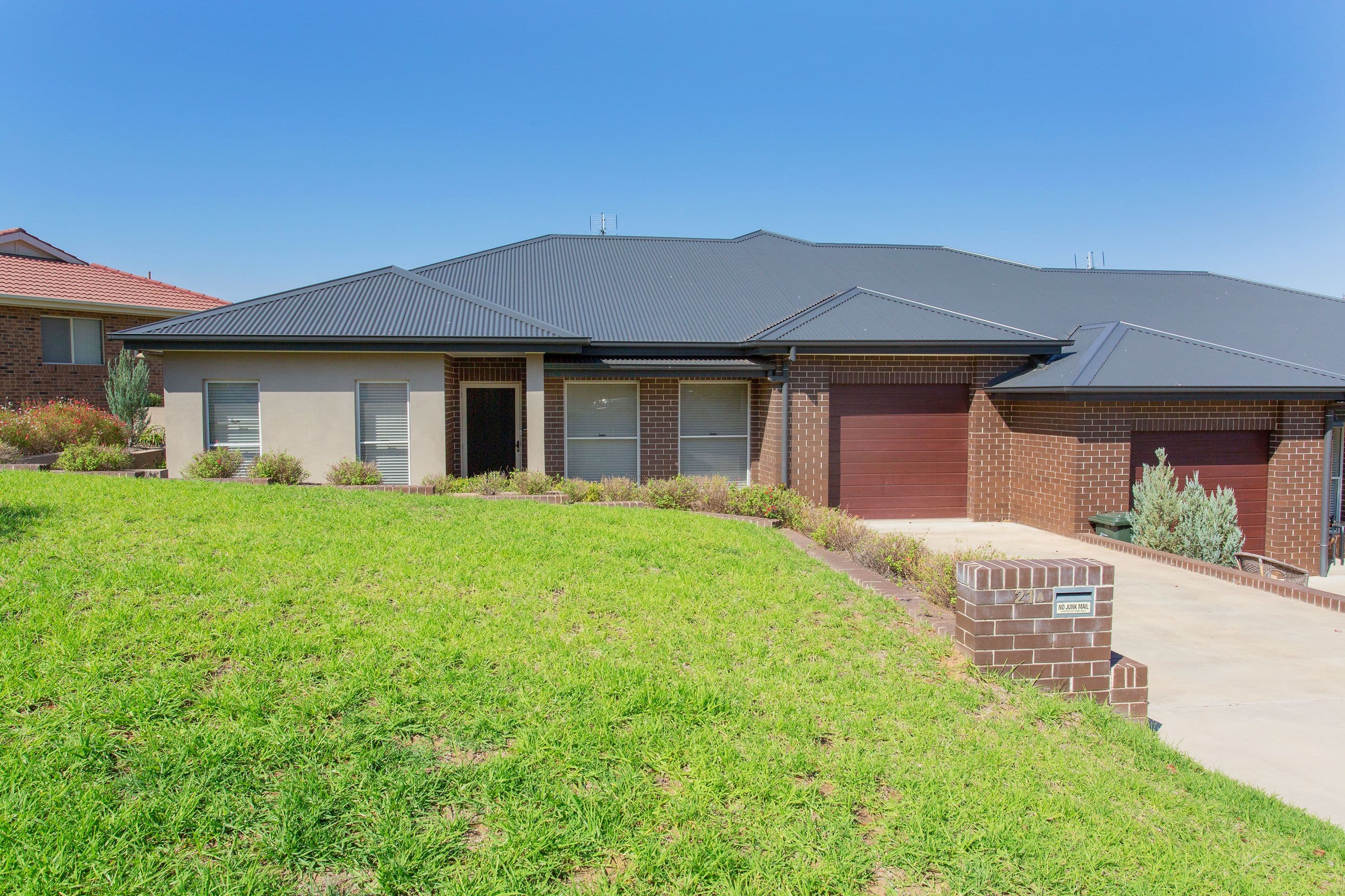 21 Banksia Close, Cowra - Image 1