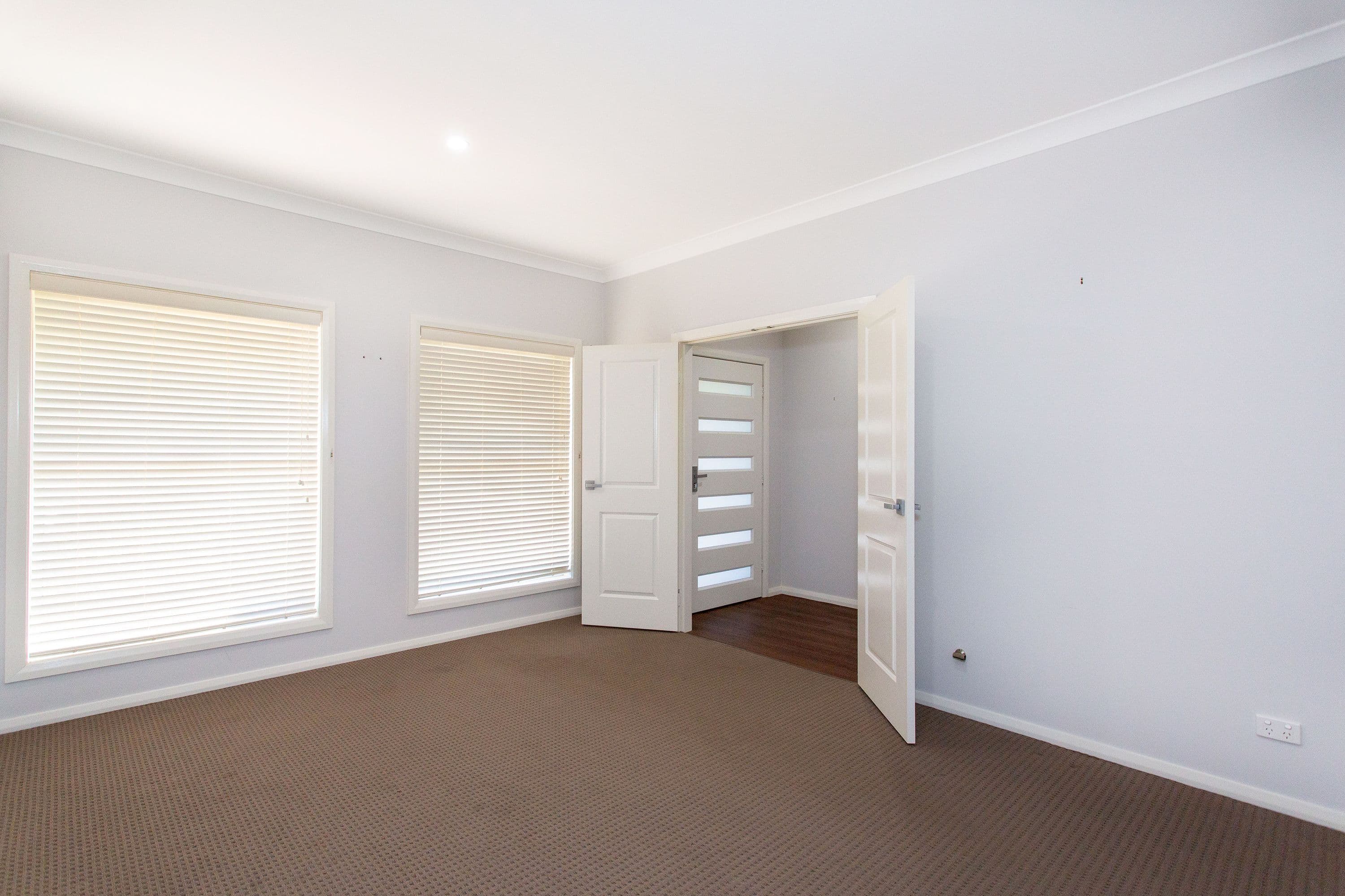 21 Banksia Close, Cowra - Thumbnail 2