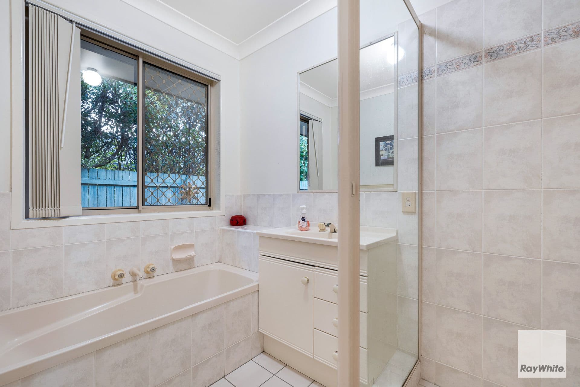 11 Darren Close, Victoria Point QLD 4165, Victoria Point - Thumbnail 5