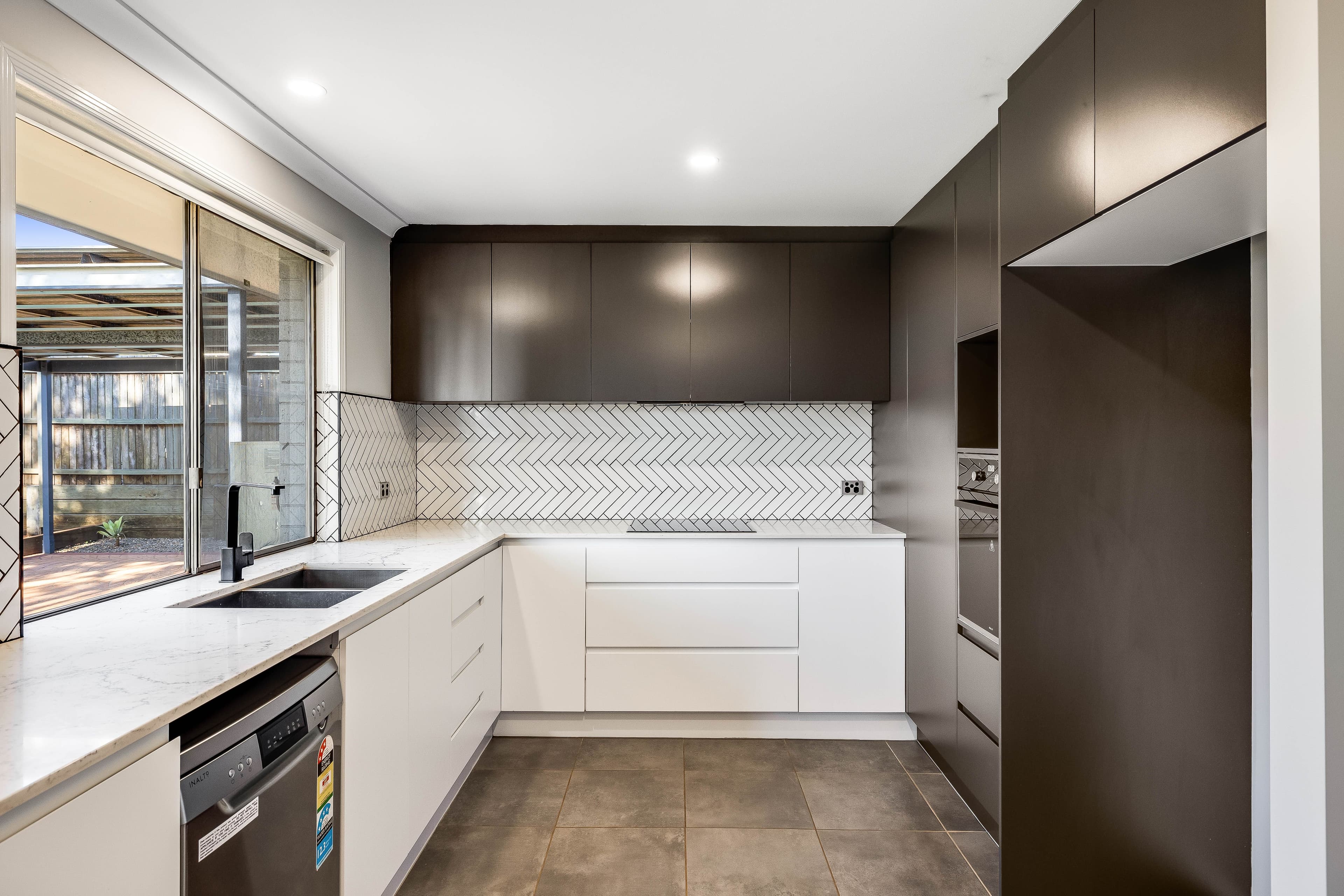 15 Damian Crescent, Kearneys Spring QLD 4350, Kearneys Spring - Thumbnail 5