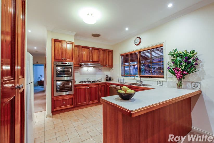 60 Hinkler Drive, Mill Park VIC 3082, Mill Park - Thumbnail 3