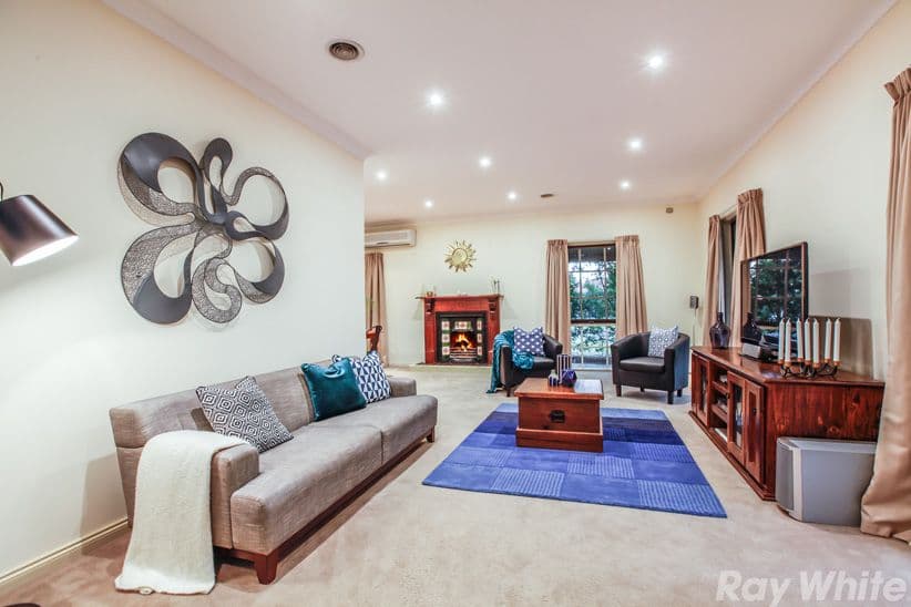 60 Hinkler Drive, Mill Park VIC 3082, Mill Park - Thumbnail 4