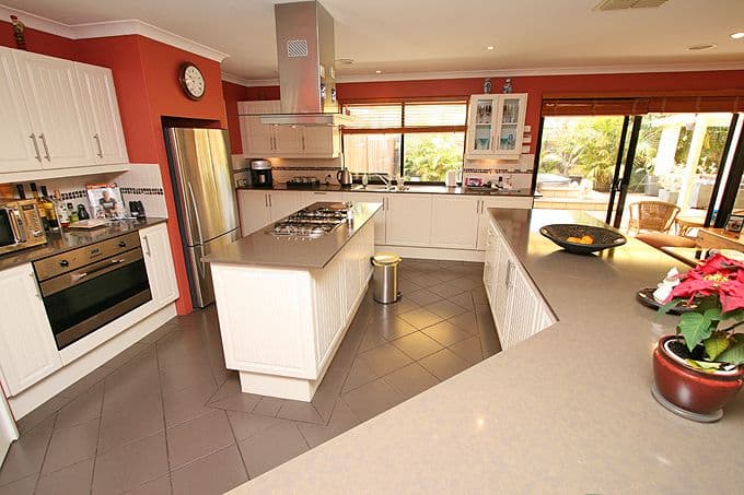 17 Castaway Cove, HALLS HEAD WA 6210, Halls Head - Thumbnail 4
