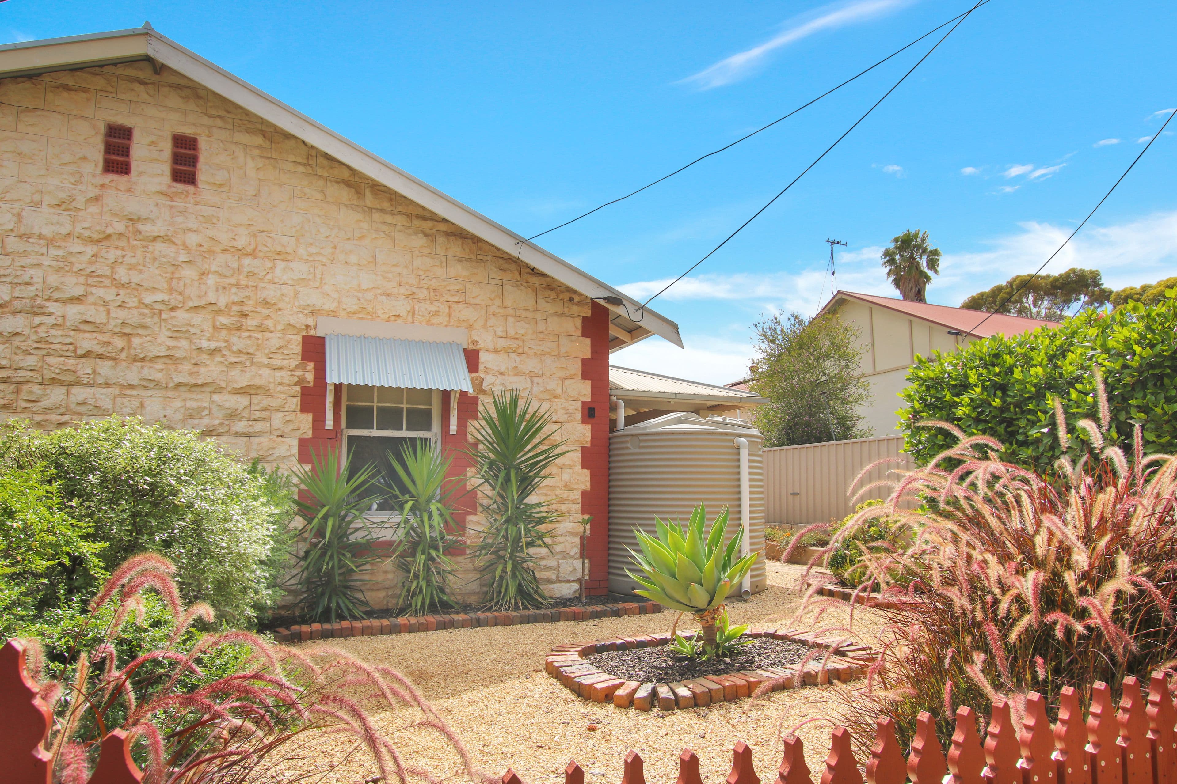 8 Kirby Street, Waikerie SA 5330, Waikerie - Thumbnail 2