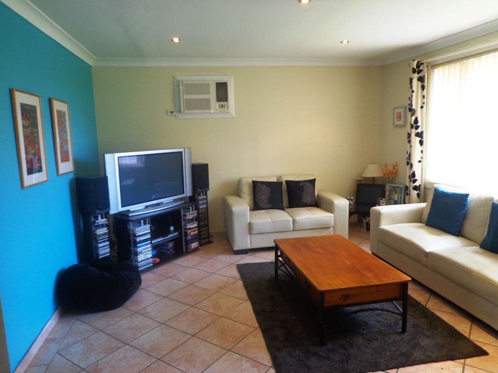 4 Van Dieman Crescent, FAIRFIELD WEST NSW 2165, Fairfield West - Thumbnail 2