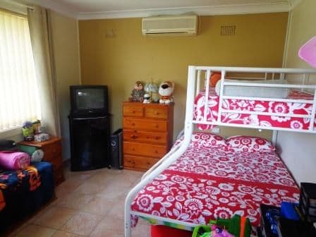 4 Van Dieman Crescent, FAIRFIELD WEST NSW 2165, Fairfield West - Thumbnail 6