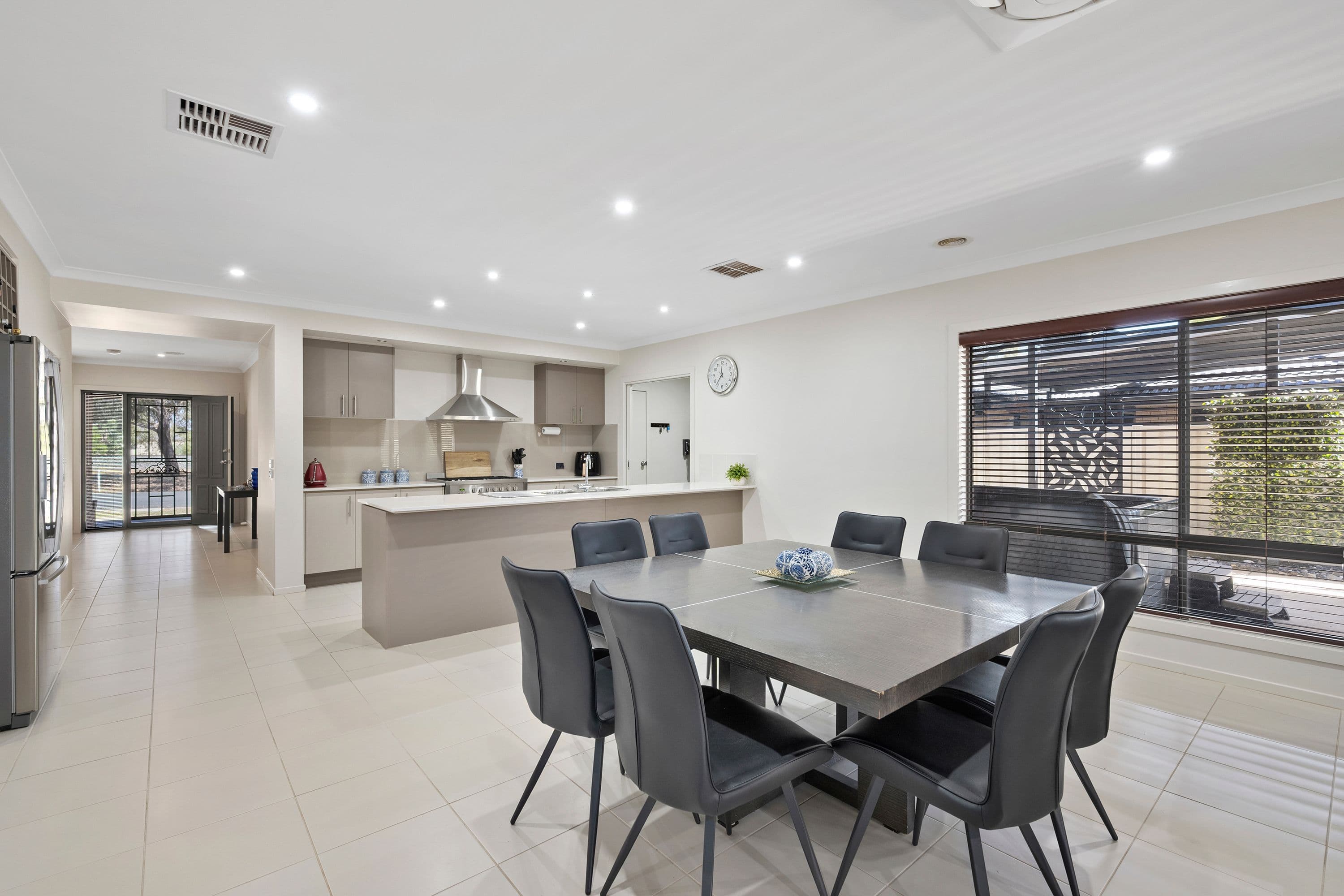 136 Myrtle Road, Ascot VIC 3551, Ascot - Thumbnail 2