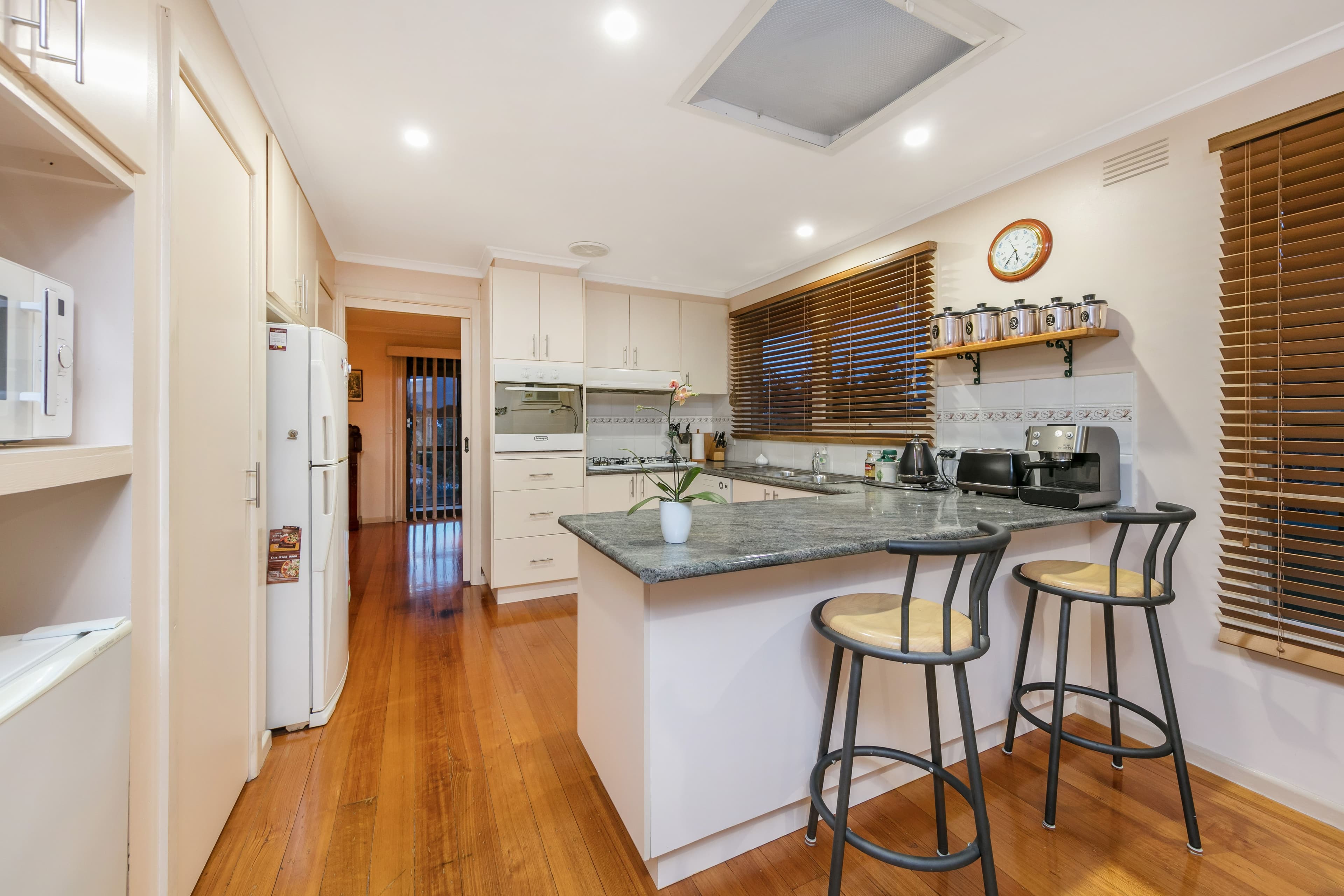 99 McMahons Road, Frankston VIC 3199, Frankston - Thumbnail 2