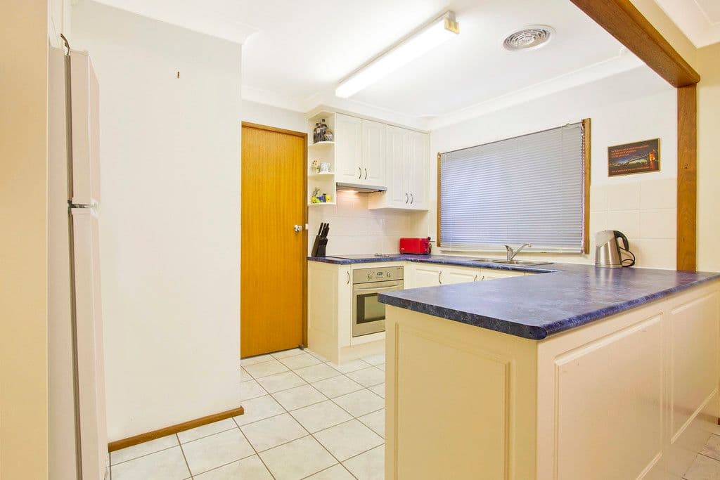12 Rohan Place, North Richmond - Thumbnail 3